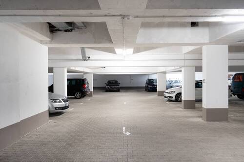 Tiefgarage - Einzelstellplätze - 