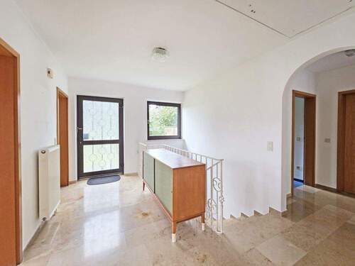 Eingang Erdgeschoss - 3 Zimmer Einfamilienhaus in Starnberg / Hadorf