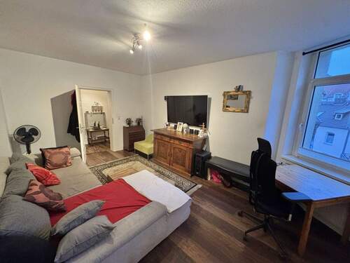 Wohnzimmer - 3 Zimmer Etagenwohnung in Hannover