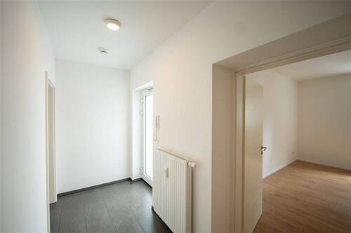 Eingangsbereich - 3 Zimmer Etagenwohnung zur Miete in Augsburg