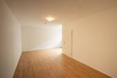 Wohnzimmer - Etagenwohnung mit 95,50 m&sup2; in Augsburg zur Miete