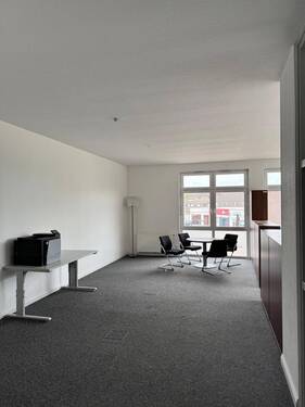 Foto 02.06.25, 11 05 34 (1).jpg - Büro in Bremen zur Miete