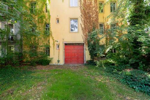 Hof-Fassade-aktuell - 