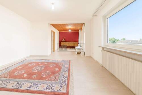 Wohnzimmer - 6 Zimmer Mehrfamilienhaus, Wohnhaus in Geesthacht