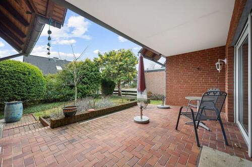 Lichtreiche Terrasse - Mehrfamilienhaus, Wohnhaus mit 196,40 m&sup2; in Celle / Groß Hehlen zum Kaufen