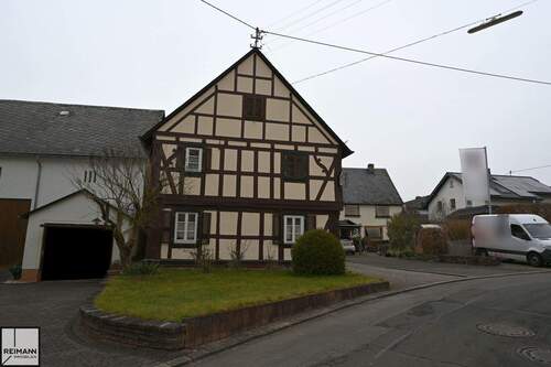 Außenansicht - 4 Zimmer Mehrfamilienhaus, Wohnhaus zum Kaufen in Boppard