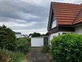 Fahrweg zur Garage - 4 Zimmer Einfamilienhaus zum Kaufen in Eitensheim