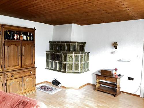 Kamin im Wohnzimmer - 4 Zimmer Einfamilienhaus in Eitensheim