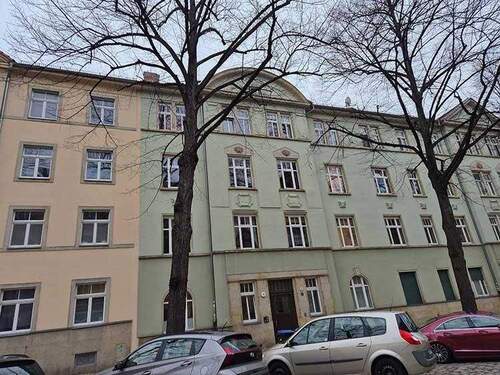 Gebäudeansicht - 3 Zimmer Etagenwohnung in Dresden