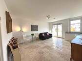 Wohnzimmer Ansicht 1.jpeg - Charmante, voll möblierte Dachgeschosswohnung mit Aufzug und Weitblick