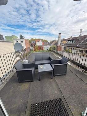 Bild 1 - ?? Traumhafte 2-Zimmer-DG-Wohnung mit riesiger 40 m² Dachterrasse & Einbauküche - Krefeld-Zentrum