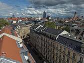 Blick zum Zentrum - Gottschedstraße: Wohnen, wo Leipzig sich trifft - bezugsfrei, 3 Zimmer, Dachloggia, Aufzug, Parkett
