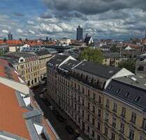 Gottschedstraße: Wohnen, wo Leipzig sich trifft - bezugsfrei, 3 Zimmer, Dachloggia, Aufzug, Parkett Gottschedstraße: Wohnen, wo Leipzig sich trifft - bezugsfrei, 3 Zimmer, Dachloggia, Aufzug, Parkett