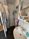 Bad mit Dusche - 