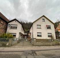 Investorenchance in Schriesheim - Zwei Wohnhäuser + Scheune unter Verkehrswert