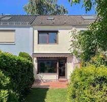 Günstiger als viele Wohnungen - Reihenmittelhaus mit Garten, Keller und solider Substanz - Erbpacht - Lübeck St. Lorenz Nord