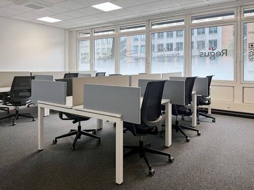 Coworking.jpeg - Buchen Sie einen reservierten Coworking-Arbeitsplatz oder Hot Desk in Regus Atrium