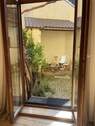 ZUGANG ZUM INNENHOF - 