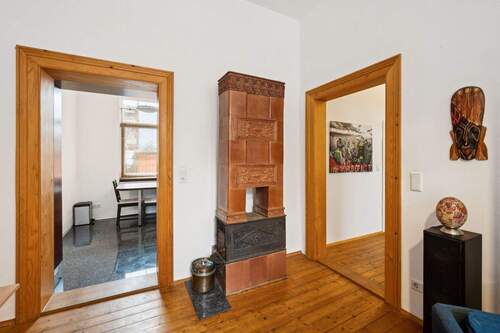 Der Kamin im Wohnzimmer - Etagenwohnung mit 72,10 m&sup2; in Hannover zum Kaufen