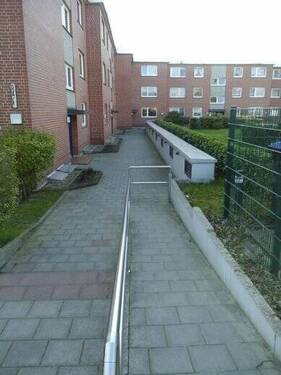 Eingangsbereich - Etagenwohnung mit 77,60 m&sup2; in Glinde zur Miete