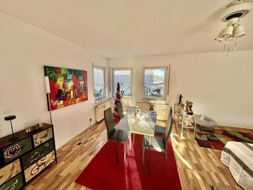 Wohn- und Esszimmer - 