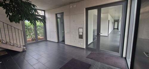 Repräsentativer Eingang - Büro zur Miete in Ditzingen