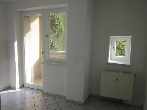 Beispielbild Küche mit Balkon.JPG - 