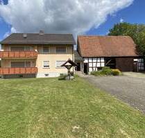 Zweifamilienhaus mit Scheune und großem Grundstück, sofort verfügbar! - Emskirchen / Brunn