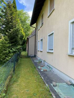 Rückansicht Haus - Mehrfamilienhaus, Wohnhaus mit 218,00 m&sup2; in Emskirchen / Brunn zum Kaufen