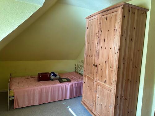 Zimmer 5a OG.jpg - 