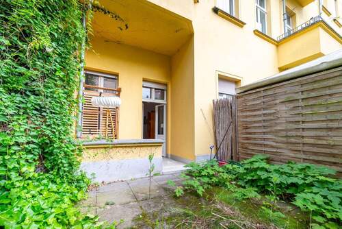 Terasse - ?? Leben im Florakiez - Charmante 1-Zi-Albtauwohnung mit Terrasse & Garten - Bezugsfrei Dez 2026
