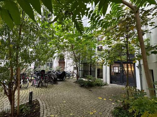 Innenhof - 2 Zimmer Etagenwohnung in Berlin