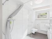 Badezimmer mit Tageslicht - 