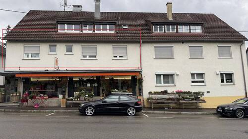 Straßenansicht - Großzügige und familienfreundliche Wohnung in Stuttgart-Feuerbach