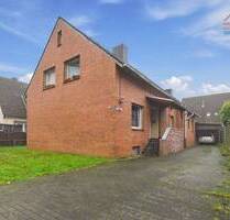 Große Gestaltungsfreiheit auf 165m²: Freistehendes 7-Zimmer-Haus mit viel Potential! - Geestland Bad Bederkesa