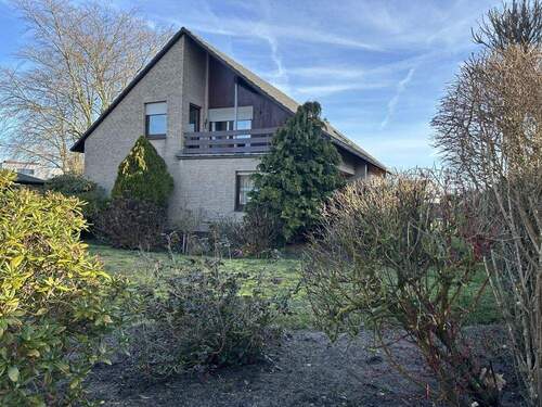 Bild 2 - 7 Zimmer Einfamilienhaus zum Kaufen in Nienburg