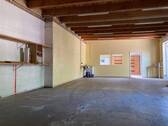 Innenansicht Gewerbehalle - 