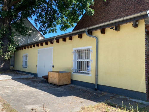 Außenansicht Gewerbehalle - 