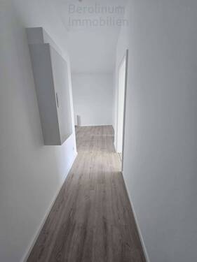 Flür - 2 Zimmer Etagenwohnung in Berlin