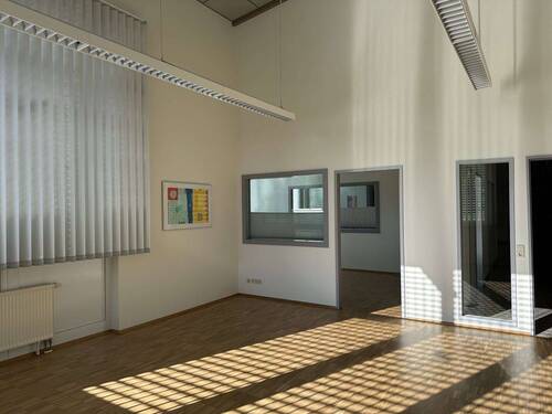 Büro 1.02 - 