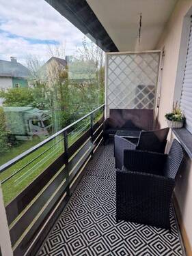 GÖ OG li Balkon.JPG - Etagenwohnung mit 86,00 m&sup2; in Fulda zur Miete