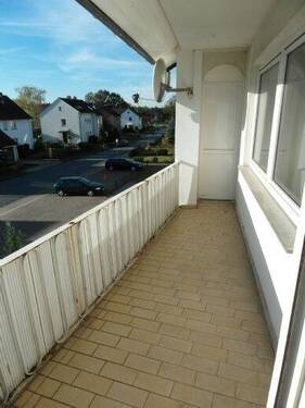 Loggia - -Bilder folgen- 3ZKBB in gepflegtem MFH