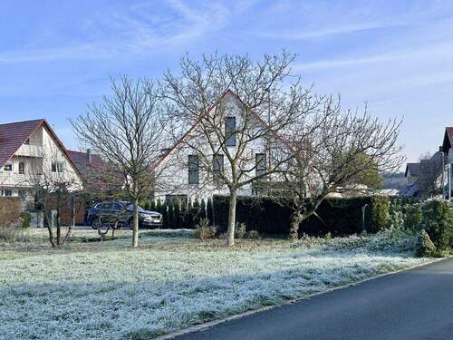 schöne Ortslage - Grundstück in Langensendelbach zum Kaufen