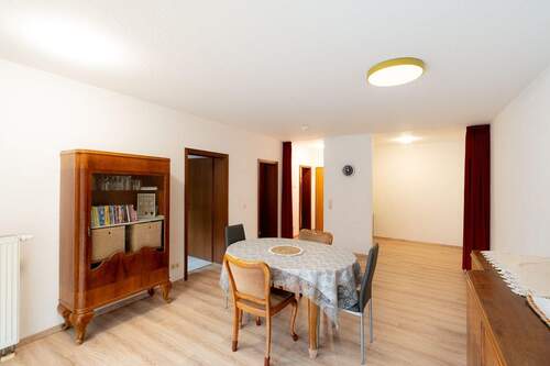 Wohn und Schlafzimmer - 1 Zimmer Etagenwohnung zum Kaufen in Dresden