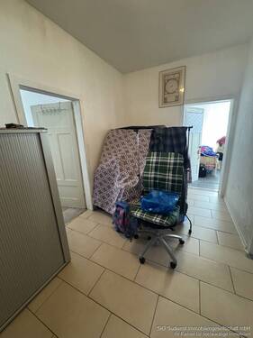 Dielenbereich - 3 Zimmer Etagenwohnung in Maulbronn