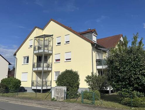 Außenansicht.jpg - 1-Zimmer-Eigentumswohnung mit Balkon und PKW-Stellplatz in beliebter Lage von Erlangen-Frauenaurach – derzeit vermietet