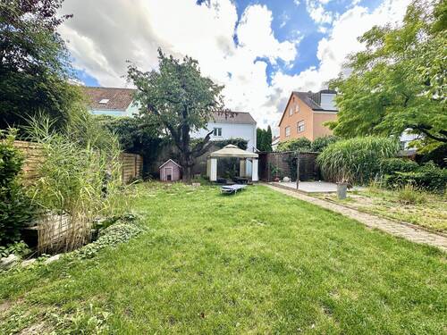 Garten - Einfamilienhaus mit 97,00 m&sup2; in Zell am Main zum Kaufen