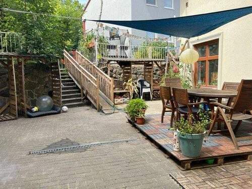 Hofansicht, Terrasse - 1 Zimmer Einfamilienhaus zum Kaufen in Burg Stargard