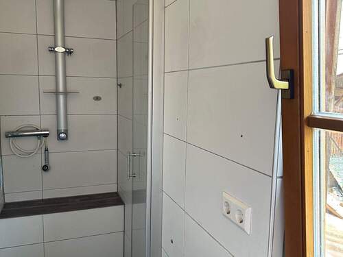 Wohnhaus 2 - Duschbad - 