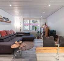 Charmante 3 Zimmer-Wohnung im 1. Obergeschoss - mit Balkon & Einbauküche in Stuttgart-West